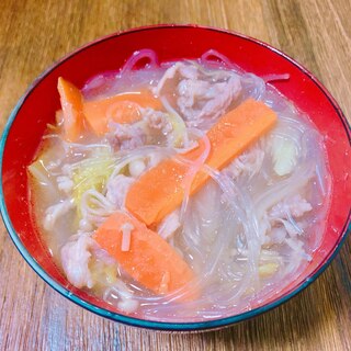 たっぷり白菜と春雨のスープ